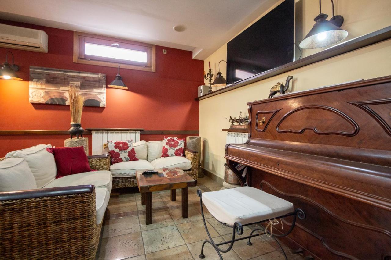 Hostal Los Canteros Golmayo Esterno foto