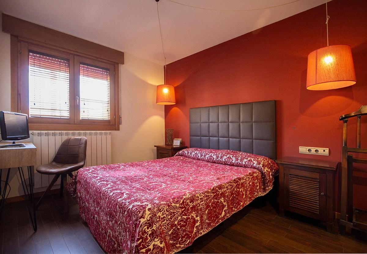 Hostal Los Canteros Golmayo Esterno foto