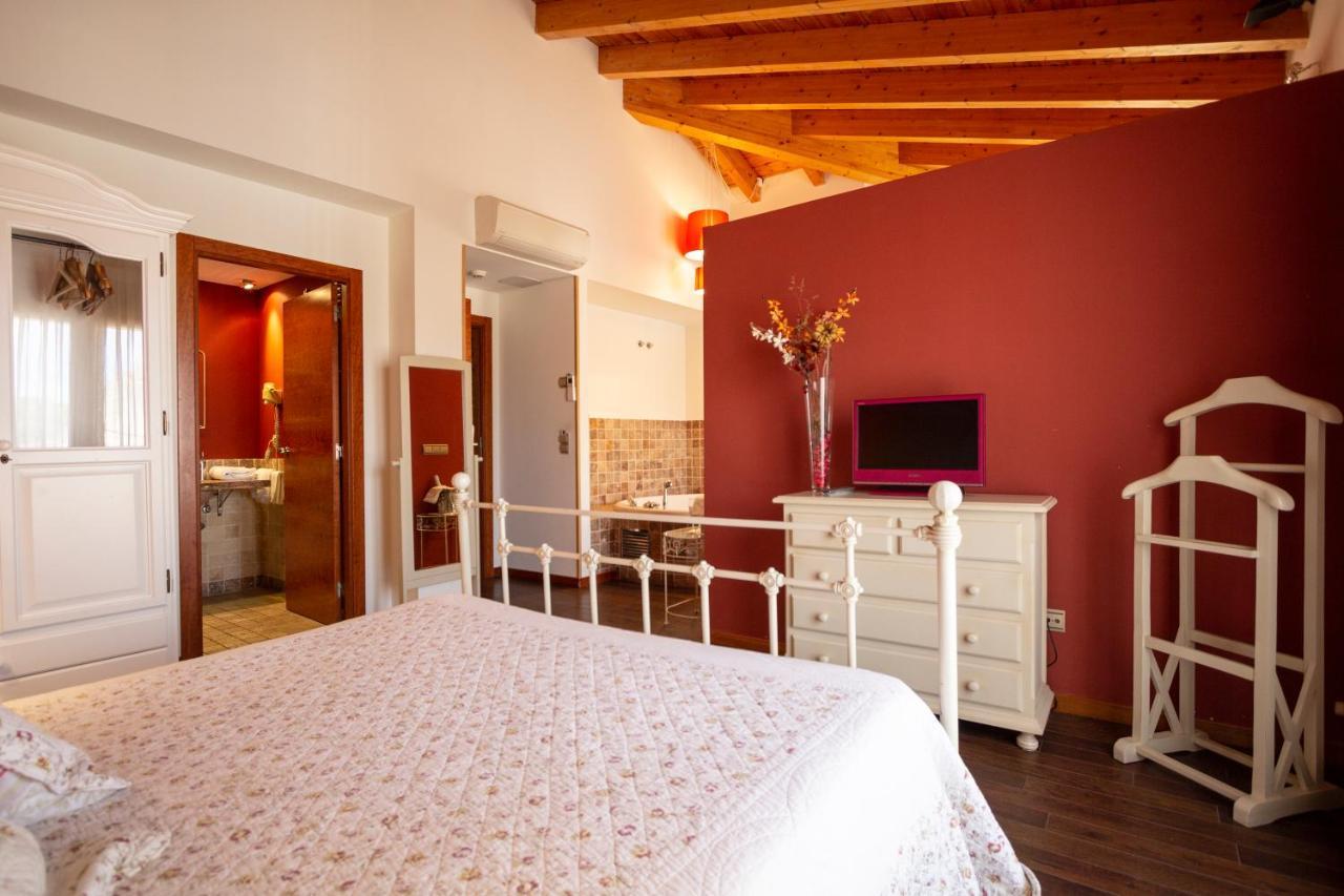 Hostal Los Canteros Golmayo Esterno foto