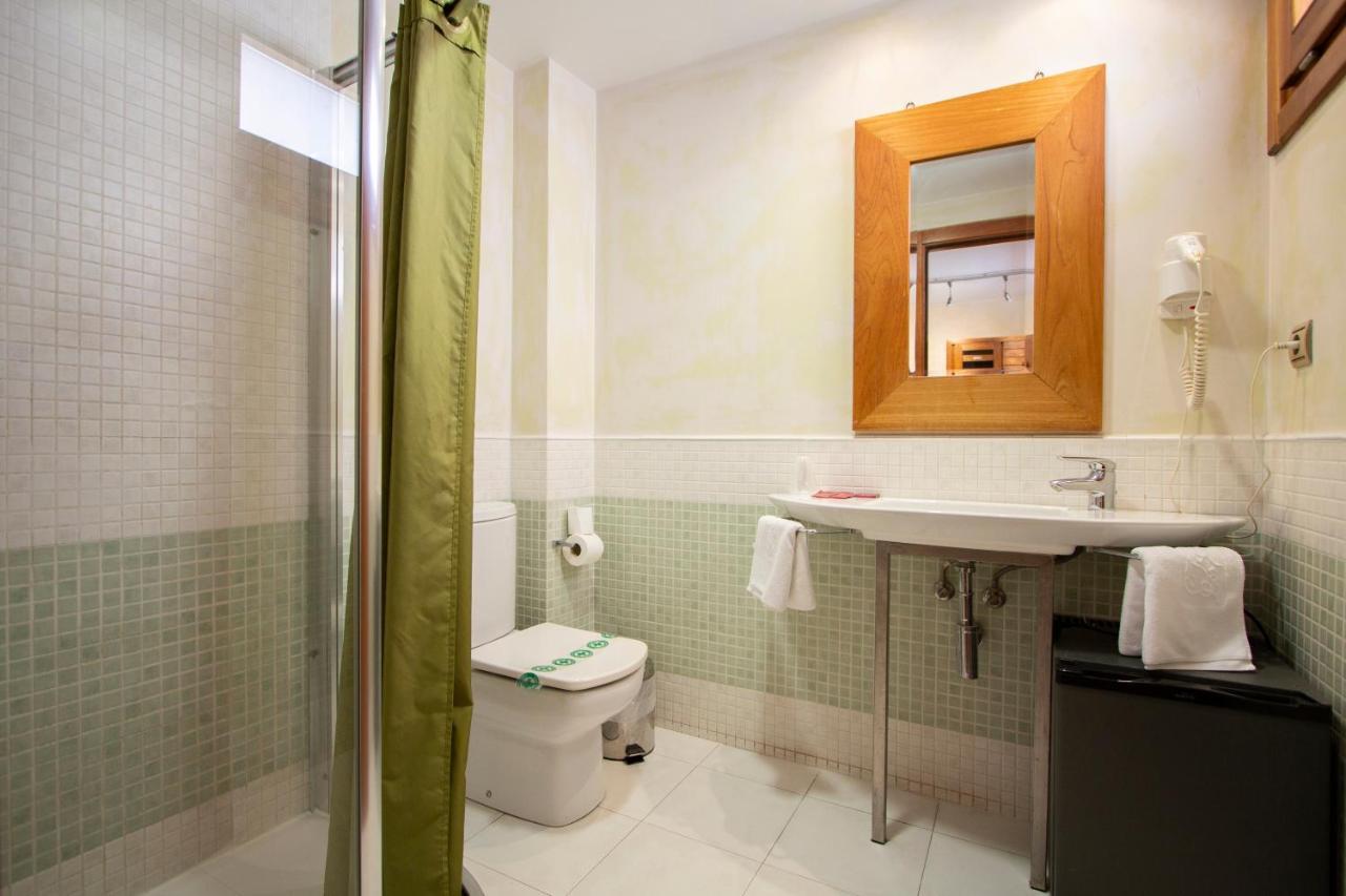 Hostal Los Canteros Golmayo Esterno foto