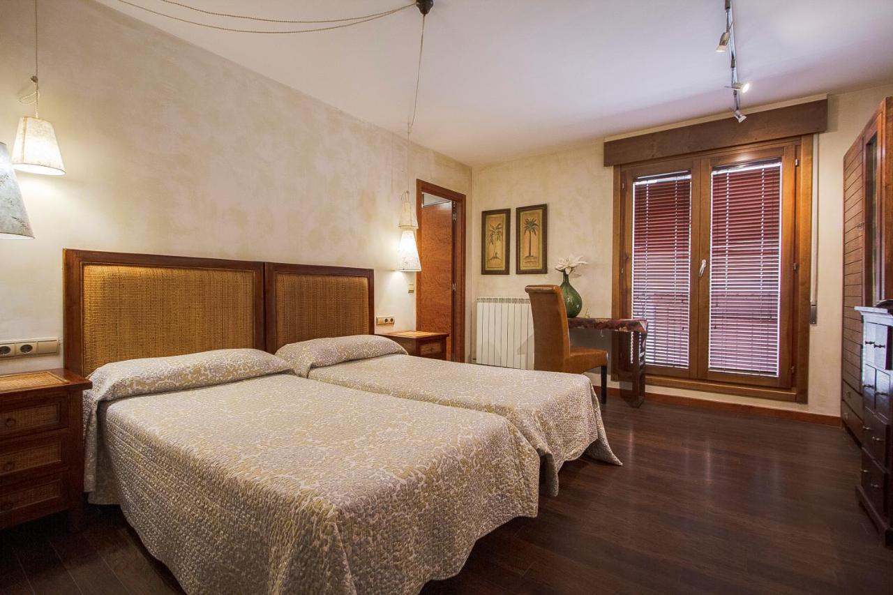 Hostal Los Canteros Golmayo Esterno foto
